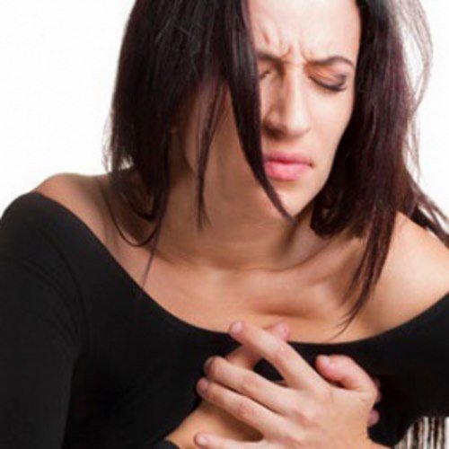 Острая и сильная боль в области сердца – основной симптом межреберной невралгии