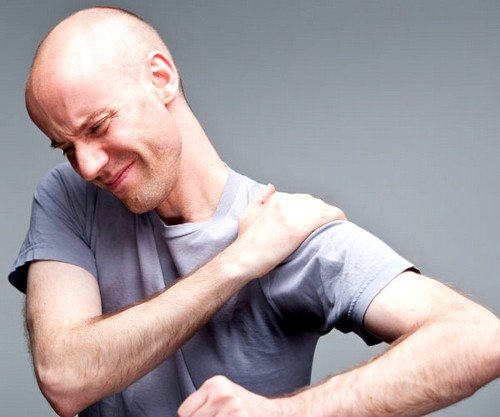 травмы как причина артроза плечевого сустава