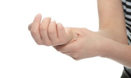  Самыми частыми повреждениями руки или ноги,являются ушибы
