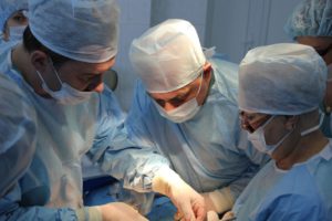 Хирургическая операция — единственная возможность избавиться от халюс вальгус