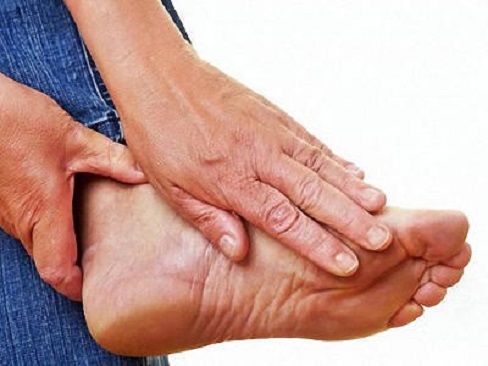 Почему болят подушечки под пальцами стопы ноги лечение народными средствами