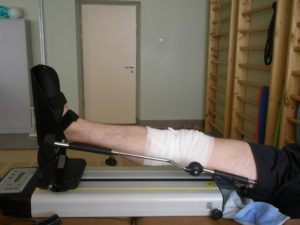 Артротомия коленного сустава обнажение и вскрытие колена