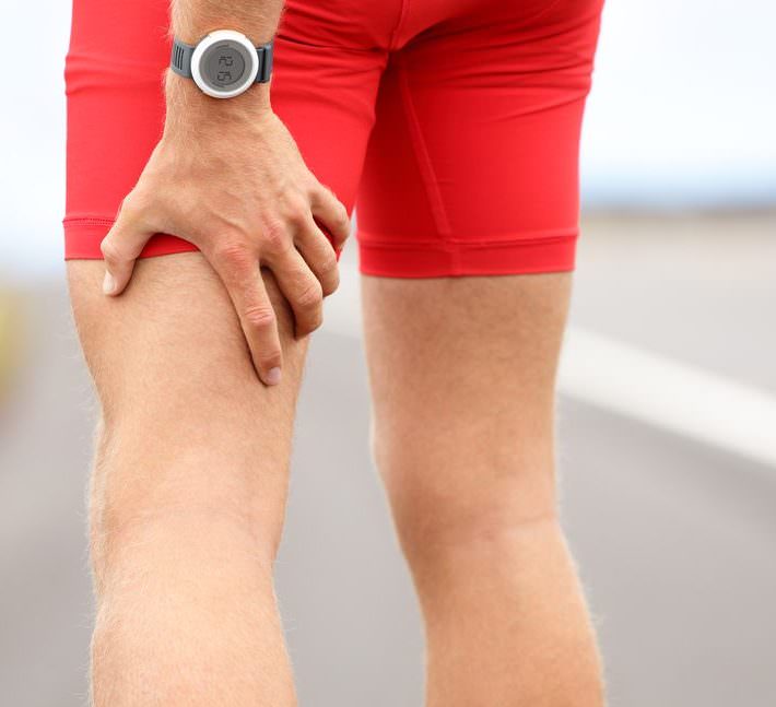 Воспаление мышцы ноги: причины, симптомы и лечение бедра, голени