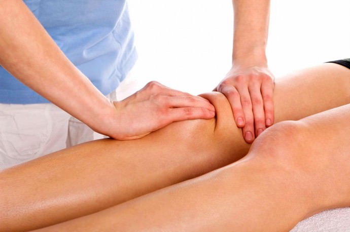 массаж коленного сустава
