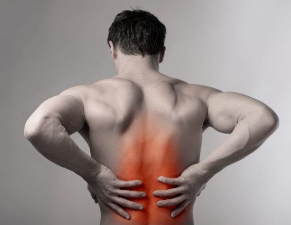 Сильные боли в спине, не снимающиеся препаратами