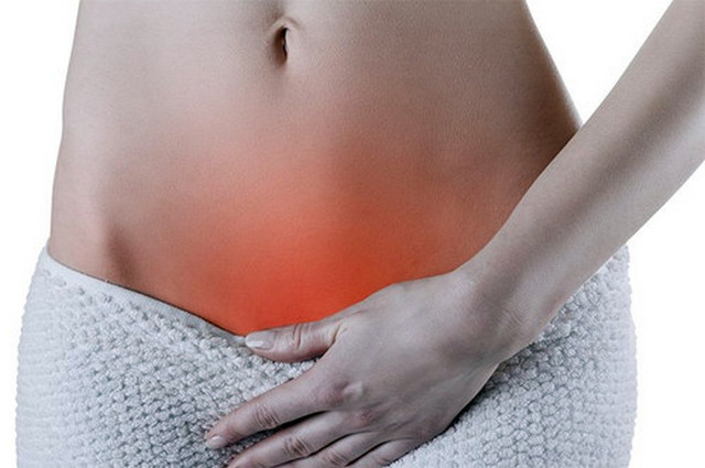 Дискомфорт в спине во период вынашивания ребенка может появиться, например, из-за сильного давления на мочевой пузырь со стороны матки или его воспаления