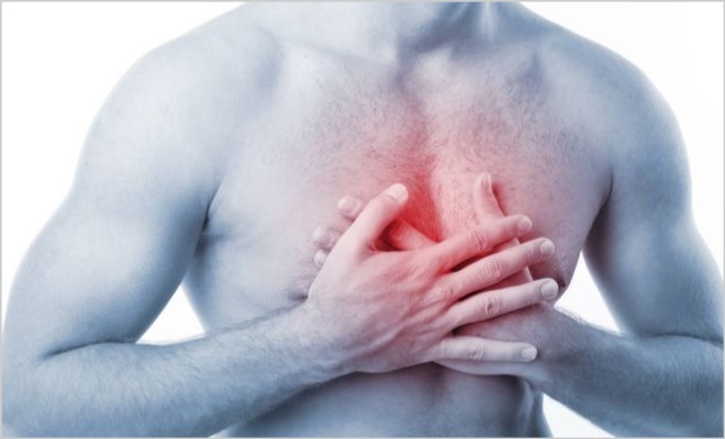 Что нужно знать при ушибах грудины: опасности, осложнения