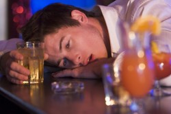 Злоупотребление алкоголем - причина грыжи